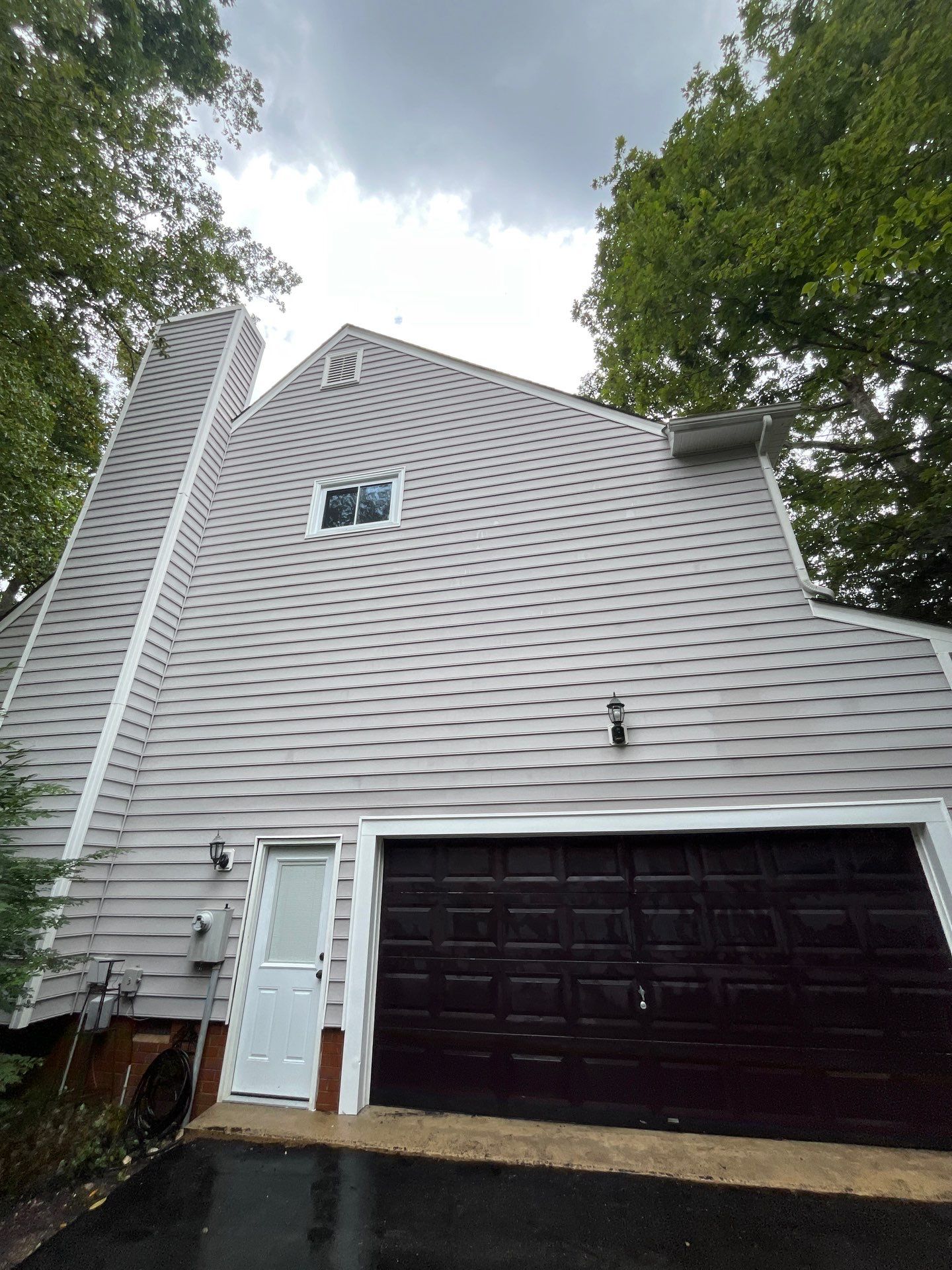 Rain From Above Delivers Stunning House Washing and Driveway Cleaning in Mechanicsville, VA Image