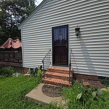 Rain-From-Above-Premier-House-Washing-Services-for-Homes-in-Richmond-VA 13