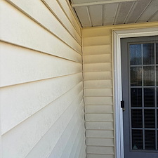 Rain-From-Above-Transforming-Homes-in-Highland-Springs-with-Expert-House-and-Light-Deck-Cleaning 4