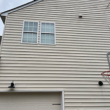 Rain-From-Above-Expert-House-Washing-and-Walkway-Cleaning-in-Mechanicsville-VA 9